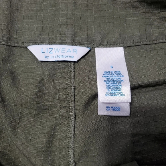 🔥 Liz Wear By Liz Claiborne Cargo Capris 6 - Picture 9 of 9